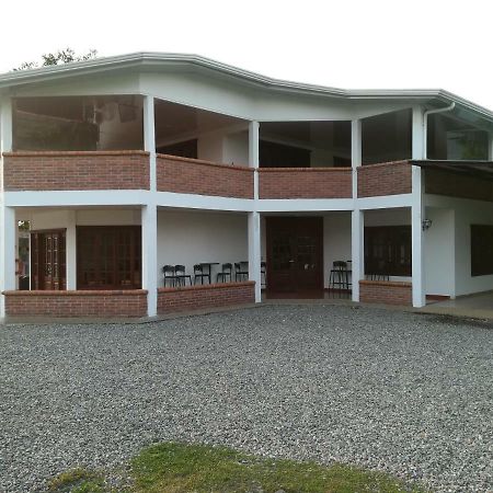 Finca Campestre El Encanto Apiay Exterior foto
